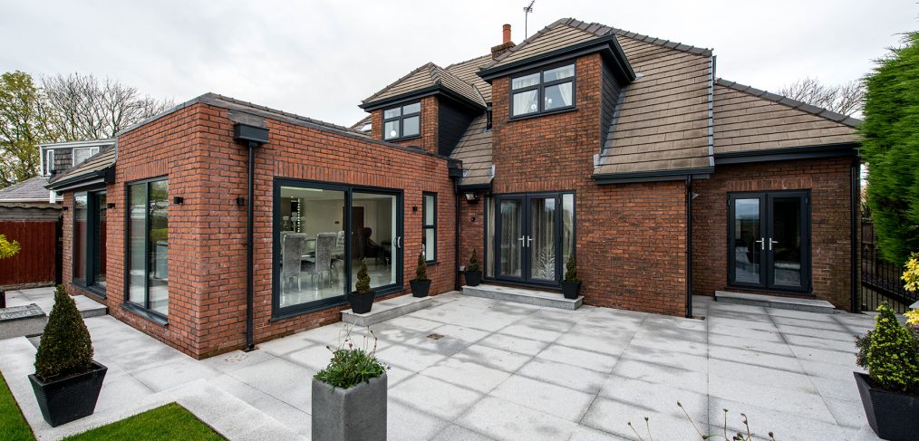 smart-aluminium-windows-doors-manchester-cheshire-bifolds